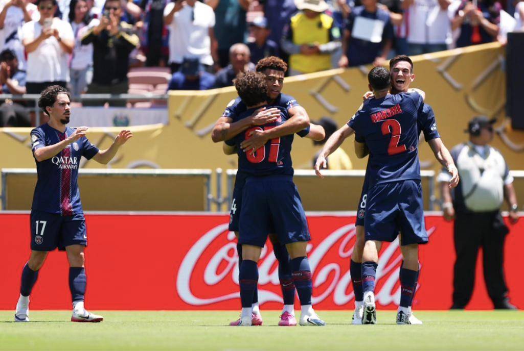 俱乐部在青 俱乐部在青